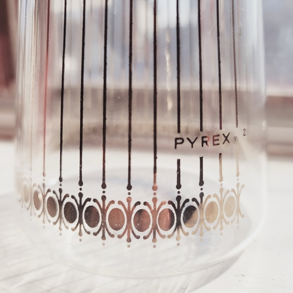 Vintage MCM Pyrex 4 cup Coffee Carafe pot. In perfect vintage shape! Like new! - Picture 6 of 11